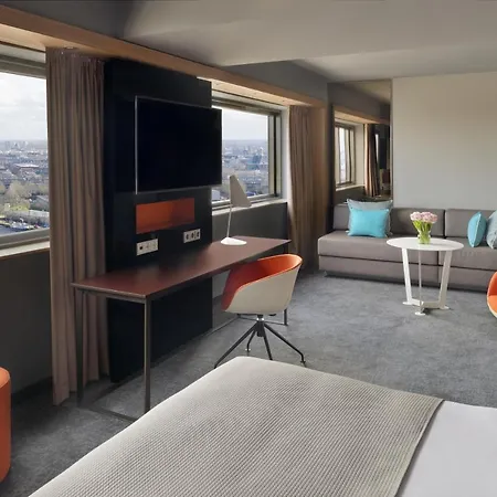 Mövenpick Centre Hotell 4*
