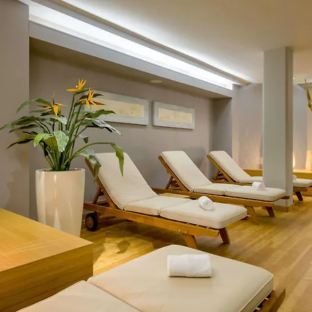 Moevenpick Centre 4*