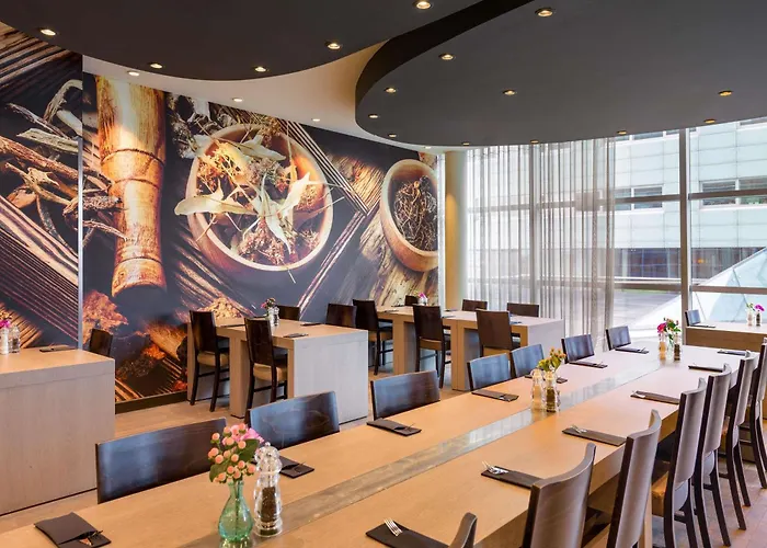 Moevenpick Centre 4*