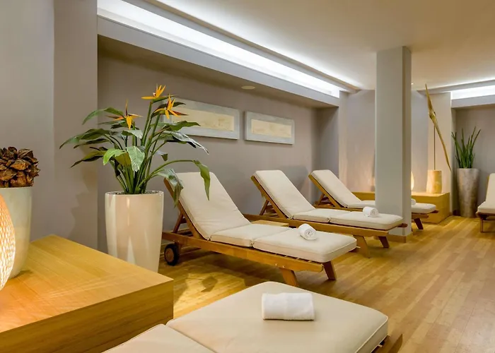 Moevenpick Centre 4*