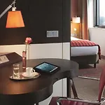 Moevenpick Centre 4* Амстердам