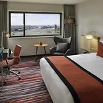 Hotel Moevenpick Centre 4*