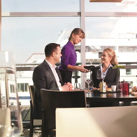 Отель Moevenpick Centre Амстердам