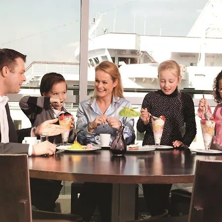 Moevenpick Centre 4* Амстердам