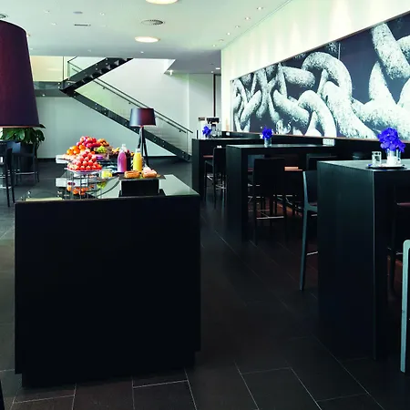 Moevenpick Centre Szálloda