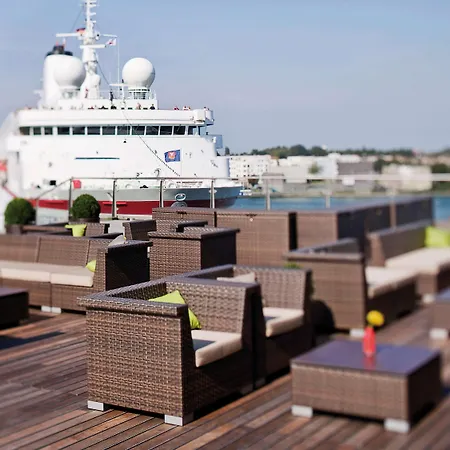 Szálloda Moevenpick Centre