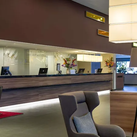 Mövenpick Centre Hotel 4*