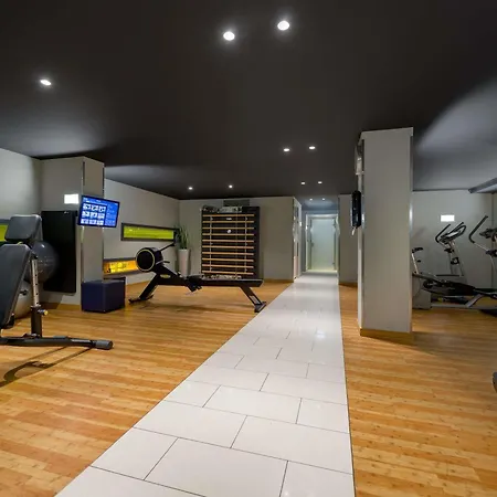 Hotel Moevenpick Centre