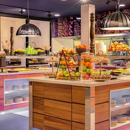 Moevenpick Centre 4* Amsterdam