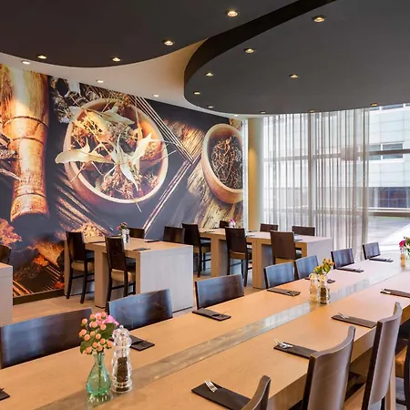 Moevenpick Centre Hotel 4*