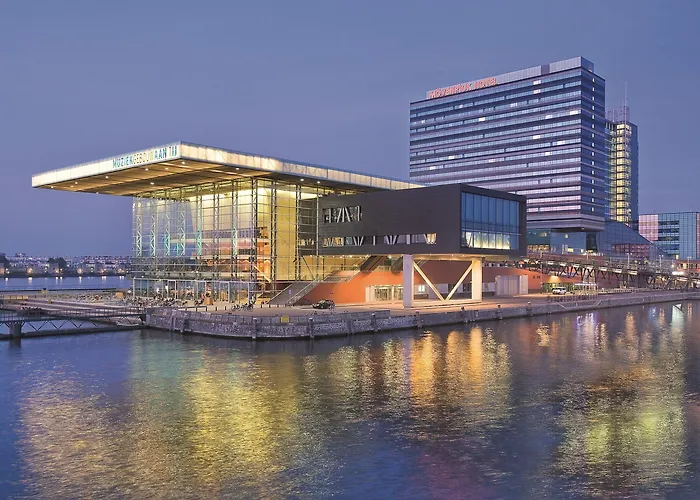 Moevenpick Centre מלון