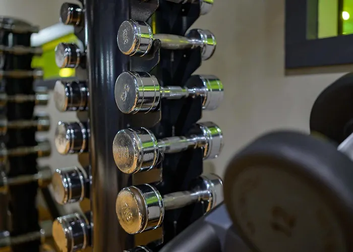 Moevenpick Centre מלון