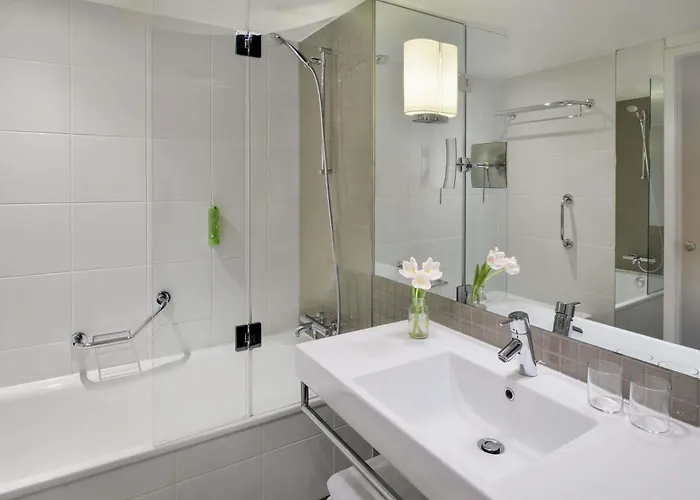 Mövenpick Centre 4* Amsterdam