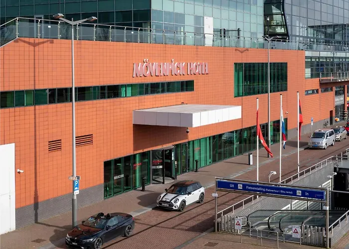 Hotel Mövenpick Centre 4*