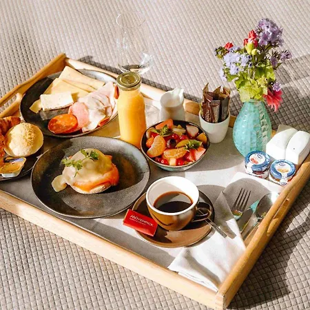 Hotel Moevenpick Centre 4*