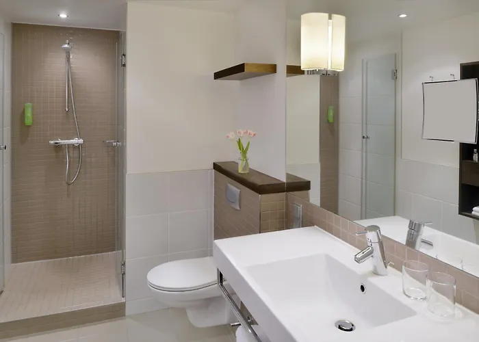 Moevenpick Centre 4*